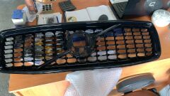 Volvo XC90 Ön Panjur Dark Plus